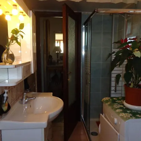 Maison De Dora Pensión San Giuliano Terme